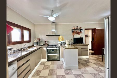 4_photo/94d1ffdcaf.445c0bca81181d7a-ATLAS-b487d2eb-e3df-4e61-98a0-d9e7a6ec2595.jpg de casa à venda com 4 quartos, 370m² em Jardim Belmar, Guarujá