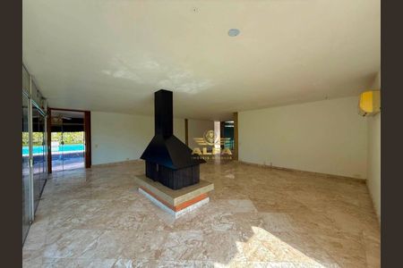 6_photo/94d1ffdcb3.4909862b8c1c38b1-ATLAS-35cf6b46-4cc0-49c0-a27c-64e27687faef.jpg de casa à venda com 4 quartos, 350m² em Jardim Belmar, Guarujá