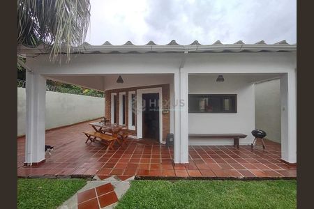 1_photo/94d1ffde33.6618d879b31b9a75-ATLAS-cb774e20-7b3b-4830-a5b2-875651e35f5f.jpg de casa à venda com 5 quartos, 205m² em Balneario Cidade Atlantica, Guarujá