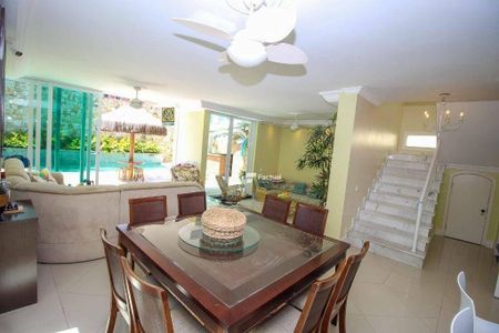 8_photo/94d1ffde37.a095ebe9a9b9d05b-ATLAS-ae02a80d-26b5-4f22-8e6b-7449f95208e2.jpg de casa à venda com 5 quartos, 237m² em Enseada, Guarujá