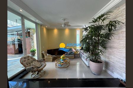 5_photo/94d1ffde37.a095ebe9a9b9d05b-ATLAS-babc2d44-8b0e-4353-a7e2-c596e7c6bd73.jpg de casa à venda com 4 quartos, 237m² em Enseada, Guarujá