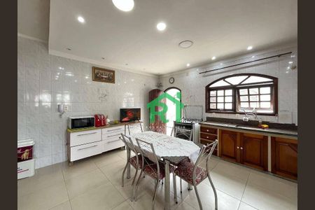 10_photo/94d1ffde3b.32a8019b0364636a-ATLAS-ccb2d4d3-a94f-4ae6-b0f4-50913cc876dc.jpg de casa à venda com 4 quartos, 214m² em Enseada, Guarujá