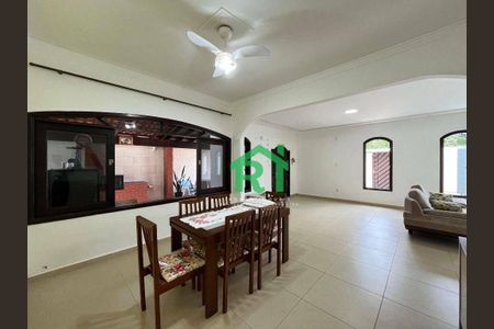 8_photo/94d1ffde3b.32a8019b0364636a-ATLAS-ea4f16e0-2ea5-4087-a98b-e8968f004f46.jpg de casa à venda com 4 quartos, 214m² em Enseada, Guarujá