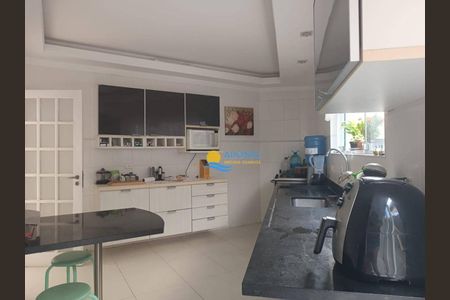 42_photo/94d1ffdfbd.1c5ee5b12bdcf8f7-ATLAS-ad594497-203c-4eaf-88c5-37efb1d5984b.jpg de casa à venda com 4 quartos, 357m² em Jardim Belmar, Guarujá