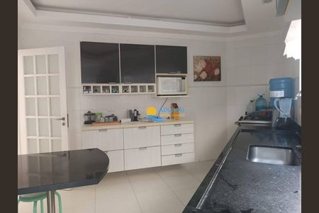 12_photo/94d1ffdfbd.1c5ee5b12bdcf8f7-ATLAS-ce73beee-c5ff-42b7-ba87-64c918bafb01.jpg de casa à venda com 4 quartos, 357m² em Jardim Belmar, Guarujá