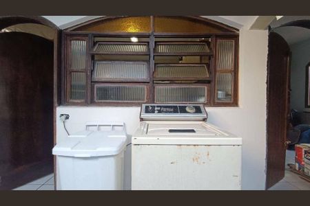 24_photo/94d1ffdfc7.9a54faa83c3e471c-ATLAS-b9779e96-4f19-4bf3-b37f-8bbb46945d3e.jpg de casa à venda com 3 quartos, 150m² em Jardim Belmar, Guarujá