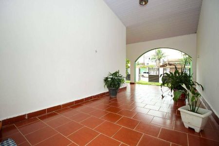 15_photo/94d1ffe027.e1489b31bea9b081-ATLAS-a5354547-e264-48d5-b780-d6b8d1d251b5.jpg de casa à venda com 3 quartos, 210m² em Enseada, Guarujá
