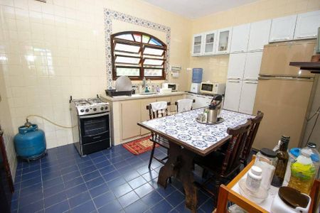 13_photo/94d1ffe027.e1489b31bea9b081-ATLAS-b31a2beb-e50f-459e-a5d3-4fa7d9c9099c.jpg de casa à venda com 3 quartos, 210m² em Enseada, Guarujá