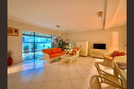 12_photo/94d1ffe38f.fda7d7d9ca6e44af-ATLAS-6383ab87-3279-4fd9-bc87-31b3ceb01a43.jpg de apartamento à venda com 4 quartos, 200m² em Balneario Guarujá, Guarujá