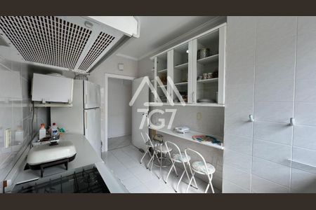 6_photo/94d1ffe3c5.213b602d5c91c5ee-ATLAS-15a3e6bd-60ba-4556-9a6e-1a5bc976a45f.jpg de apartamento à venda com 3 quartos, 180m² em Balneario Guarujá, Guarujá