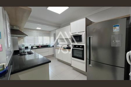 8_photo/94d1ffe3df.cfffe5bde706ec7f-ATLAS-d72b44ad-3575-4368-aff9-5ad47f061794.jpg de apartamento à venda com 3 quartos, 130m² em Enseada II, Guarujá