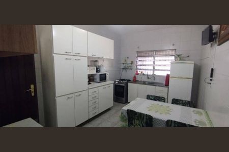49_photo/94d1ffe411.76c9ba83eeb181e8-ATLAS-b3e8f1a4-d9d0-4a06-a48a-7bcee6ec57a2.jpg de casa para alugar com 4 quartos, 80m² em Enseada, Guarujá