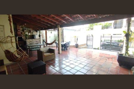 9_photo/94d1ffe411.76c9ba83eeb181e8-ATLAS-bf2838eb-814d-438d-a72c-c297caeacfdb.jpg de casa para alugar com 4 quartos, 80m² em Enseada, Guarujá