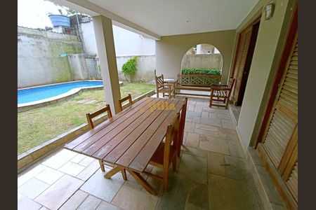 7_photo/94d1ffe4cd.9c16890d59937ae3-ATLAS-bd2a2ec6-2bf6-4f34-8706-f42d9ba37c8d.jpg de casa à venda com 4 quartos, 212m² em Jardim Virginia, Guarujá