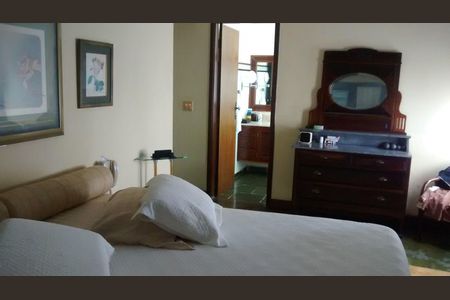 8_photo/94d1ffe4e1.6c26454853dda140-ATLAS-a3feb8c9-b5ce-4d0e-88ad-de1fa44d43ee.jpg de casa à venda com 4 quartos, 300m² em Jardim Centenario, Guarujá