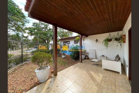 11_photo/94d1ffe4ff.a83e5fc6c0537e07-ATLAS-f5ce1eaf-9f1d-4a80-a6d4-1437daaf3b58.jpg de casa à venda com 5 quartos, 310m² em Balneario Cidade Atlantica, Guarujá