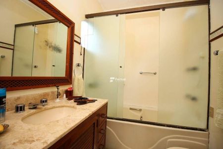 22_photo/94d1ffe51f.70edc2b185d14f45-ATLAS-83a30d48-9d9f-45bc-b8ad-a7ae0a8f03b8.jpg de casa à venda com 4 quartos, 350m² em Jardim Centenario, Guarujá