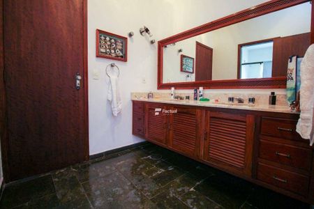 20_photo/94d1ffe51f.70edc2b185d14f45-ATLAS-dd8bd48e-51ec-4a81-a829-edcd755480ae.jpg de casa à venda com 4 quartos, 350m² em Jardim Centenario, Guarujá