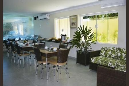 7_photo/94d1ffe58b.dd36eae811456584-ATLAS-625e615f-8b09-4865-aa3e-2f392d3bd5d0.jpg de casa à venda com 10 quartos, 800m² em Balneario Guarujá, Guarujá