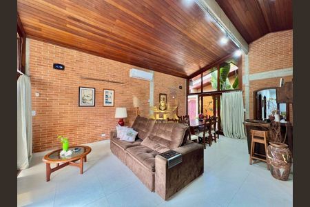 5_photo/94d1ffe5a9.9b0e853e47463488-ATLAS-1cb0bcc2-c3fa-4e5e-9fc0-a64b2ba80316.jpg de casa à venda com 4 quartos, 240m² em Jardim Virginia, Guarujá