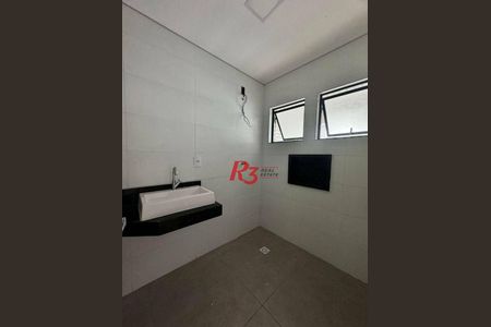 2_photo/94d1ffe5af.3abb48ba29e998a8-ATLAS-8ce0b267-dcbd-48d9-a052-b3845a7f4e5c.jpg de casa à venda com 3 quartos, 140m² em Jardim Centenario, Guarujá