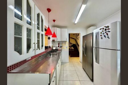 5_photo/94d1ffe65b.8c2ca795ebaebe51-ATLAS-cd594d7c-1841-42c9-9192-d7a524d2d74a.jpg de apartamento à venda com 4 quartos, 219m² em Balneario Cidade Atlantica, Guarujá