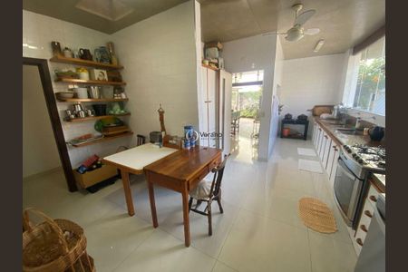 11_photo/94d1ffe7e3.9612c2c0390caf5f-ATLAS-4b455ee5-db56-4b7d-b6dd-a582e71c9e1a.jpg de casa à venda com 5 quartos, 250m² em Balneario Cidade Atlantica, Guarujá