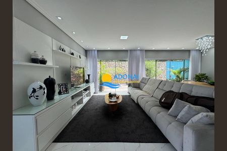 4_photo/94d1ffe7fb.9fde2b1beaf38236-ATLAS-d68801f7-ae60-4f73-a196-c9e341271bd3.jpg de casa à venda com 5 quartos, 230m² em Enseada, Guarujá