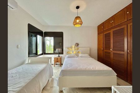 38_photo/94d1ffe809.93c327fab0d6e0fe-ATLAS-fa42ebe4-55ba-46ba-b2c5-2bb0c60b19c3.jpg de casa à venda com 4 quartos, 361m² em Balneario Cidade Atlantica, Guarujá