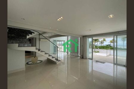 8_photo/94d1ffe811.f9bf04d7882d5d5f-ATLAS-4e3b9f4a-5359-42fe-b8db-a3c2d7e68f2b.jpg de casa à venda com 8 quartos, 1500m² em Enseada, Guarujá