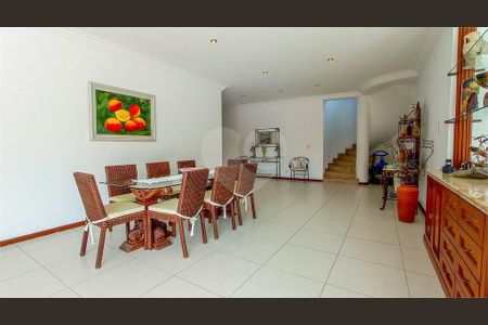 17_photo/94d1ffe8b5.b8a9f91cb517b5ed-ATLAS-2e2e7fb3-192d-49ec-83d6-2e80136dbf3c.jpg de casa à venda com 6 quartos, 823m² em Enseada, Guarujá