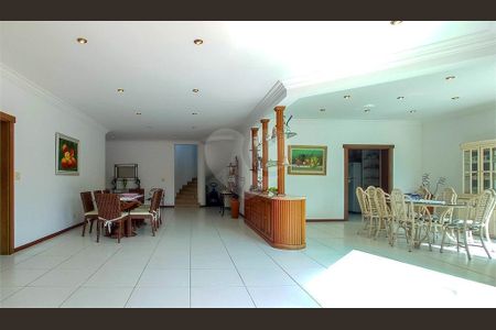 7_photo/94d1ffe8b5.b8a9f91cb517b5ed-ATLAS-2e679cce-afd0-4650-b951-20dc491ba6f0.jpg de casa à venda com 6 quartos, 823m² em Enseada, Guarujá