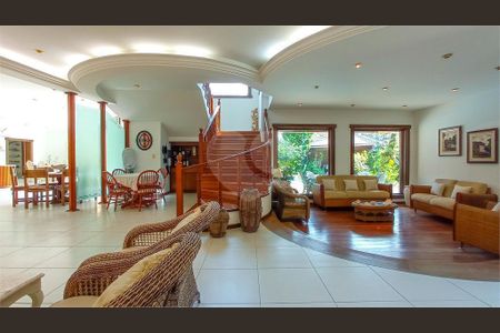 3_photo/94d1ffe8b5.b8a9f91cb517b5ed-ATLAS-5a912f2e-258a-4ebf-9d37-1bb53a06fa69.jpg de casa à venda com 6 quartos, 823m² em Enseada, Guarujá