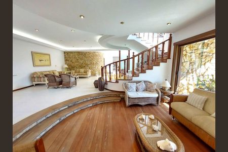 9_photo/94d1ffe8b5.b8a9f91cb517b5ed-ATLAS-c4b572d1-cf02-4ee2-9c15-f87b564bd6f0.jpg de casa à venda com 6 quartos, 915m² em Enseada, Guarujá