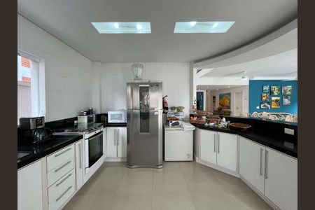 14_photo/94d1ffef47.c27bb358fc36071b-ATLAS-b2a04e6d-93e0-4158-b178-d0582d241ea8.jpg de casa à venda com 5 quartos, 354m² em Jardim Centenario, Guarujá