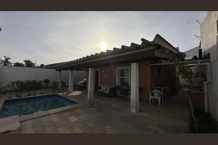 25_photo/94d1ffef59.f2bfaed4af7a5e8b-ATLAS-9f2a8cfc-5c50-4c9b-aabe-50ee87d5207f.jpg de casa à venda com 5 quartos, 178m² em Balneario Cidade Atlantica, Guarujá