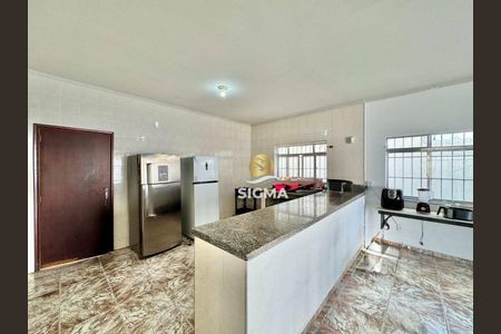 2_photo/94d1ffef6d.07f29284d16cc936-ATLAS-0e0445bb-c7ee-4752-be25-89a1aac1d20a.jpg de casa à venda com 5 quartos, 302m² em Balneario Guarujá, Guarujá