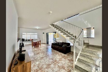 9_photo/94d1ffef6d.6340660b7bedcacf-ATLAS-f2f095fc-e7cc-43f1-8269-9b790974a0f9.jpg de casa à venda com 5 quartos, 302m² em Balneario Guarujá, Guarujá