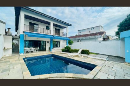 1_photo/94d1ffef8d.07fb07773285f6be-ATLAS-1162cff5-7453-4750-a66c-9a70d00a01f4.jpg de casa à venda com 4 quartos, 300m² em Jardim Virginia, Guarujá