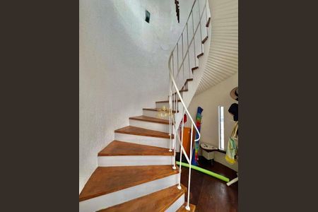 3_photo/94d1ffefa3.28814974b008dc49-ATLAS-0a43a2ce-ba3b-4b8e-bb61-d59f41cb6908.jpg de casa à venda com 5 quartos, 279m² em Jardim Virginia, Guarujá