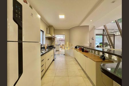 10_photo/94d1ffefa3.6618d879b31b9a75-ATLAS-594194da-89eb-4bb7-a6dd-758a337bcdcb.jpg de casa à venda com 5 quartos, 279m² em Jardim Virginia, Guarujá