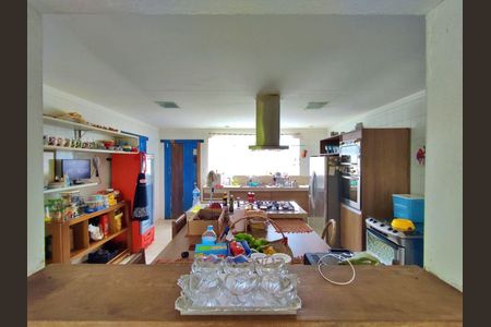 12_photo/94d1ffefa3.a1b6d80a017eb323-ATLAS-348743b0-0b04-4708-afd9-872668cdae2d.jpg de casa à venda com 4 quartos, 250m² em Jardim Virginia, Guarujá
