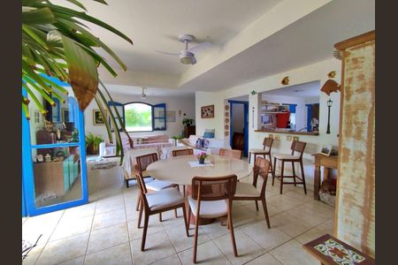 10_photo/94d1ffefa3.a1b6d80a017eb323-ATLAS-db55ef97-69fe-4cb6-b281-d52b5a67a289.jpg de casa à venda com 4 quartos, 250m² em Jardim Virginia, Guarujá