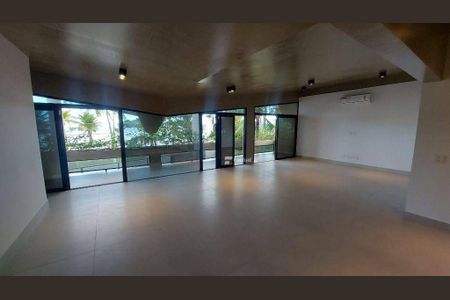 8_photo/94d1ffefb1.d62cf7e5b817bd39-ATLAS-7c0f71bf-ba12-4c72-a1b6-ee48ea5487c5.jpg de casa à venda com 5 quartos, 716m² em Enseada, Guarujá