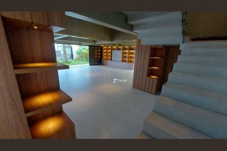 9_photo/94d1ffefb1.d62cf7e5b817bd39-ATLAS-cd46f4e2-8b55-46af-bf36-e2da92330004.jpg de casa à venda com 5 quartos, 716m² em Enseada, Guarujá