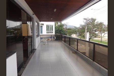 22_photo/94d1ffefcb.07e0a04cd4d68bb2-ATLAS-1f423bc9-a7cd-48fa-9adc-6e04d92f2e68.jpg de casa à venda com 5 quartos, 500m² em Balneario Cidade Atlantica, Guarujá