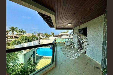 35_photo/94d1ffefd5.7e9c36427f88472d-ATLAS-65979d38-9ef7-49d3-a1a9-bd47818c50f3.jpg de casa à venda com 5 quartos, 500m² em Jardim Centenario, Guarujá