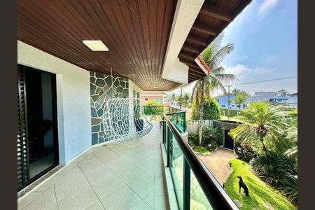 36_photo/94d1ffefd5.7e9c36427f88472d-ATLAS-c002fe68-e61c-49d3-8530-d334e84e30d6.jpg de casa à venda com 5 quartos, 500m² em Jardim Centenario, Guarujá