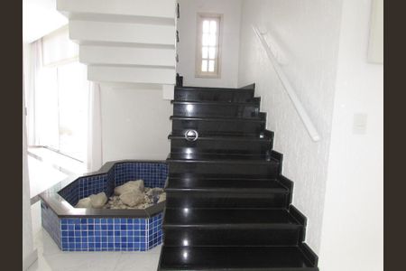 1_photo/94d1ffeffd.f0d246bad4da1cd5-ATLAS-10c92c39-6dd1-4fdd-a7c4-e8a557cf5d0d.jpg de casa à venda com 4 quartos, 480m² em Jardim Virginia, Guarujá