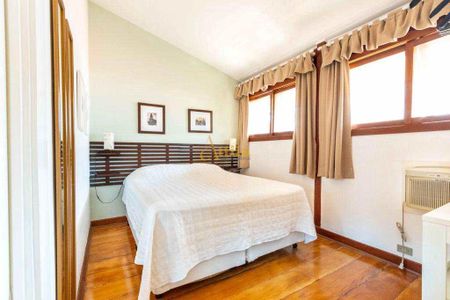 2_photo/94d1fff001.55cb5819fbd09464-ATLAS-05d61c4f-a8bd-4d88-85da-4ded64bc2ed3.jpg de casa à venda com 6 quartos, 900m² em Jardim Virginia, Guarujá